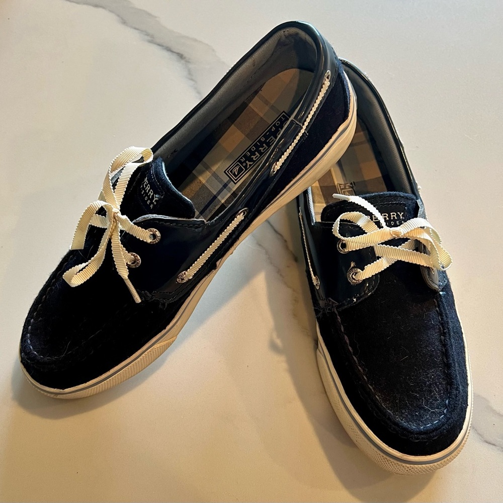 Women’s Sperry Navy Wool Felt Boat Shoes Size 8.5